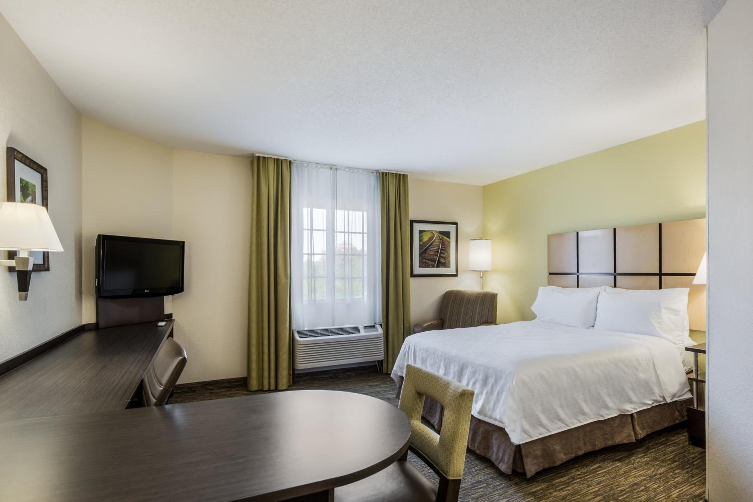 candlewood suites virginia beach town center by ihg
