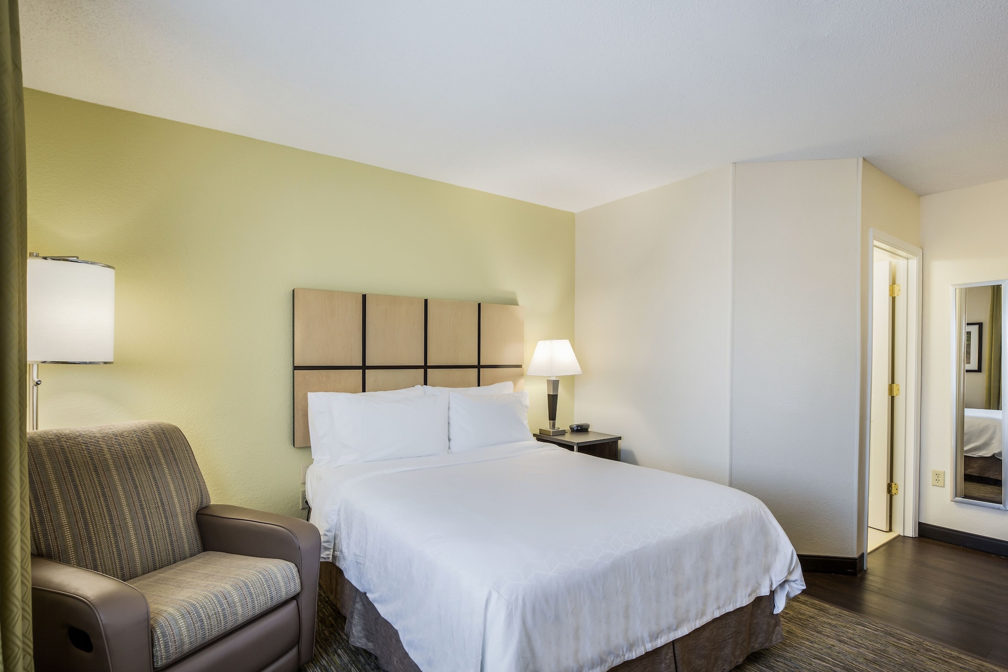 candlewood suites virginia beach town center by ihg