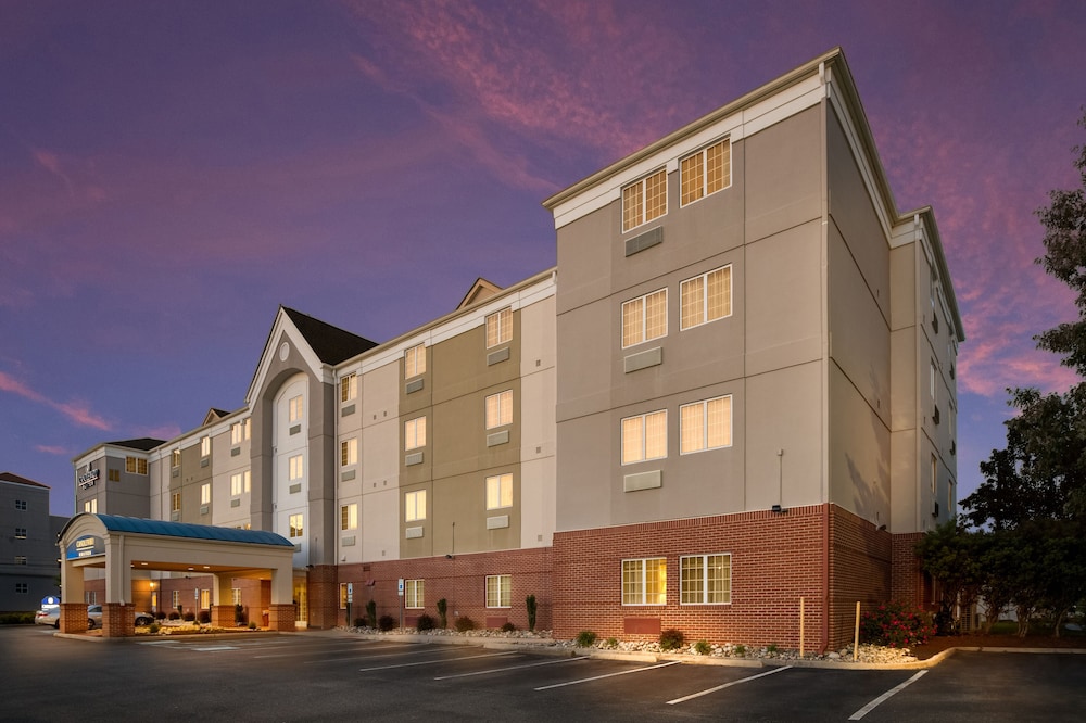 candlewood suites virginia beach town center by ihg