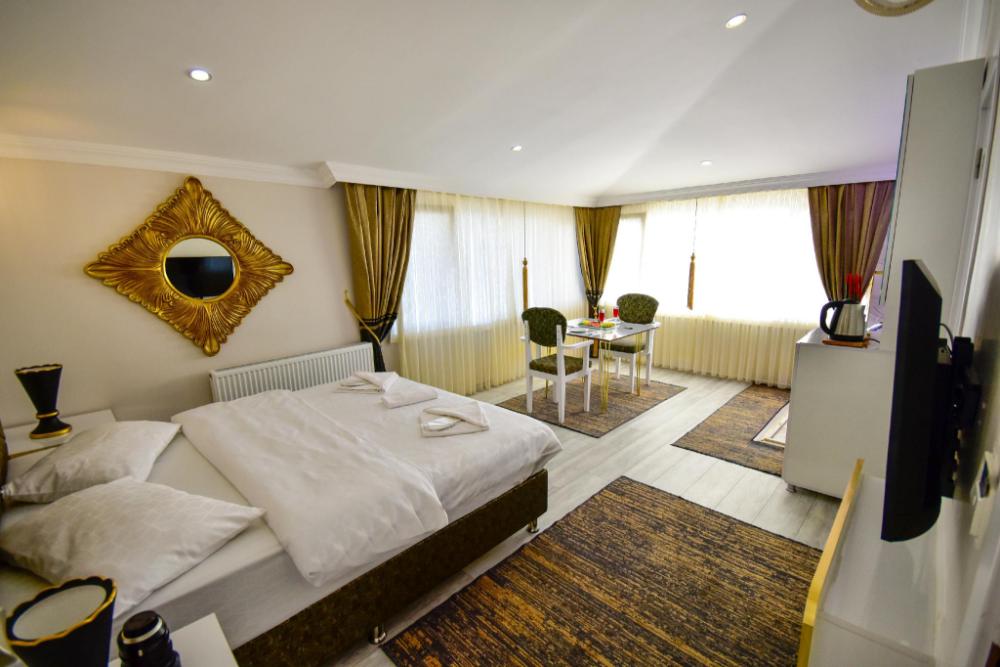 loca suit life hotel