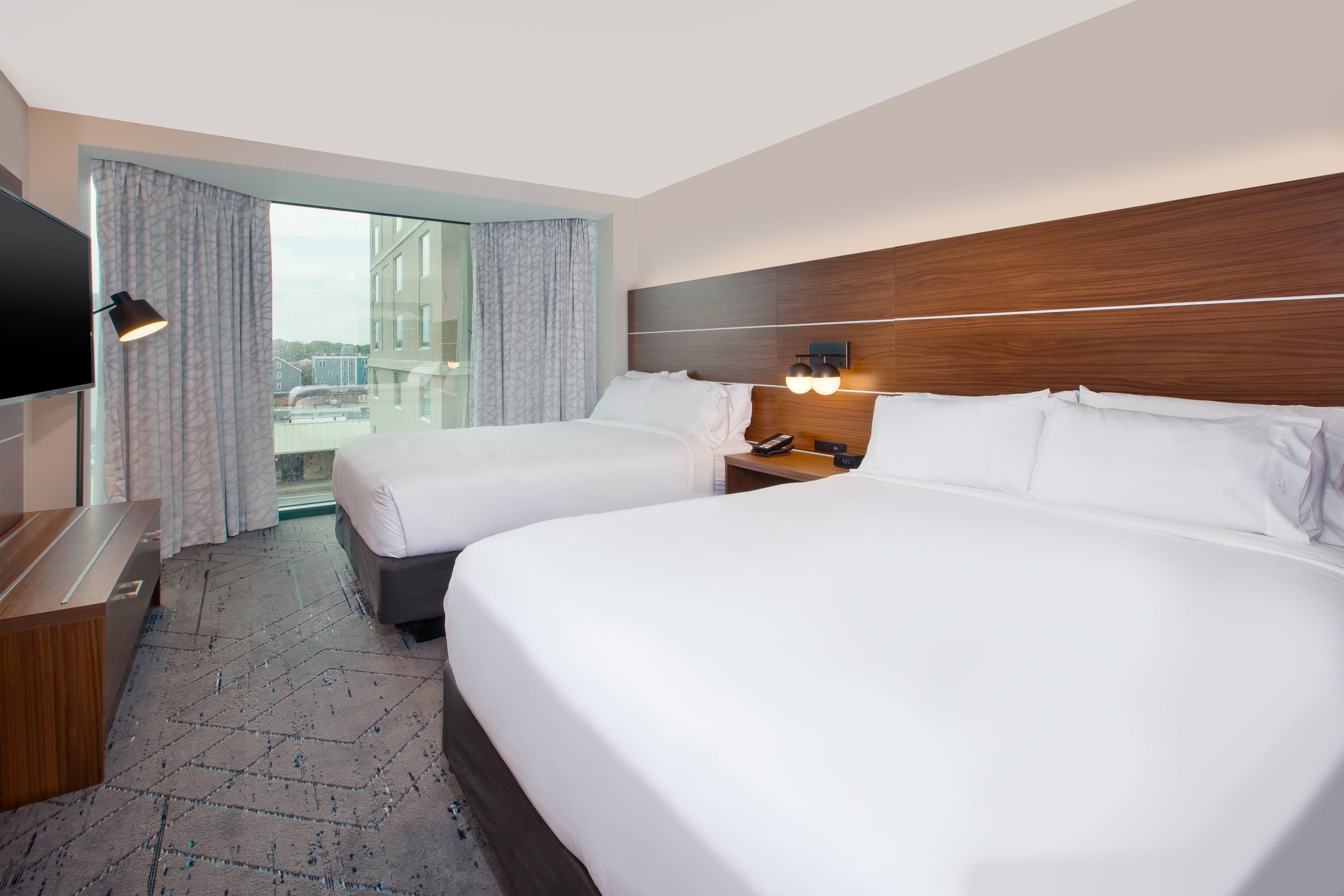 holiday inn express and suites va beach oceanfront