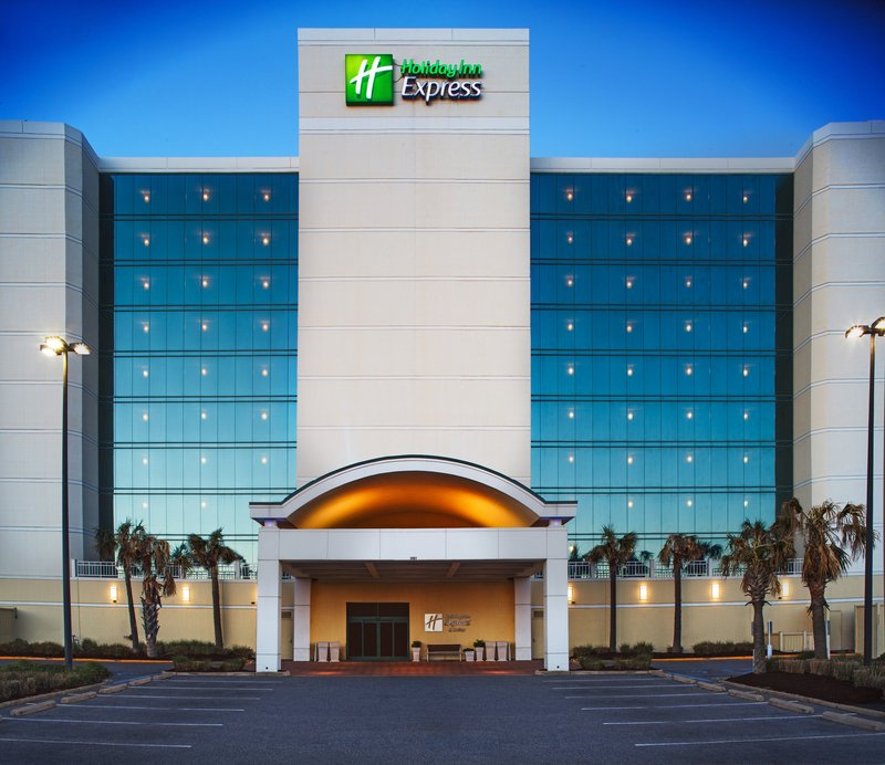 holiday inn express and suites va beach oceanfront