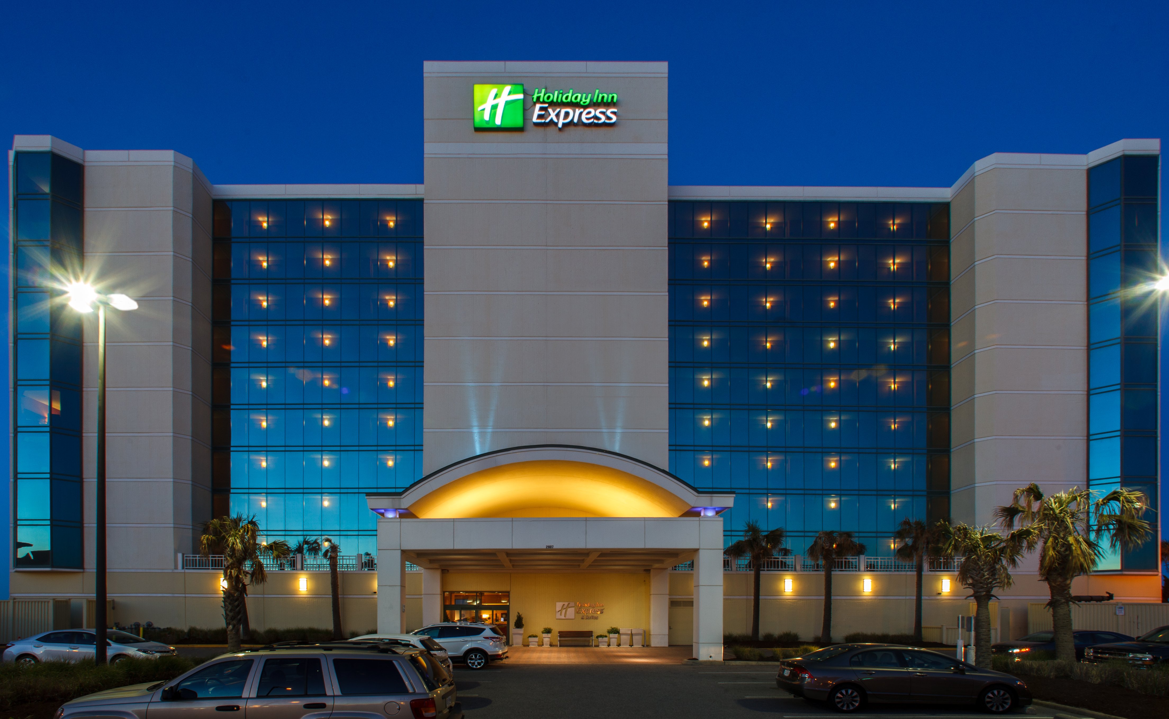 holiday inn express and suites va beach oceanfront