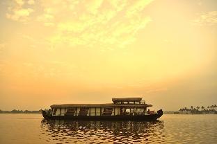 royal houseboats