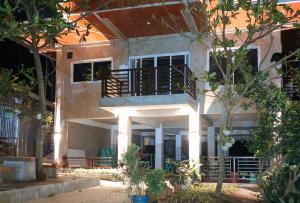 tge resort and farmhouse