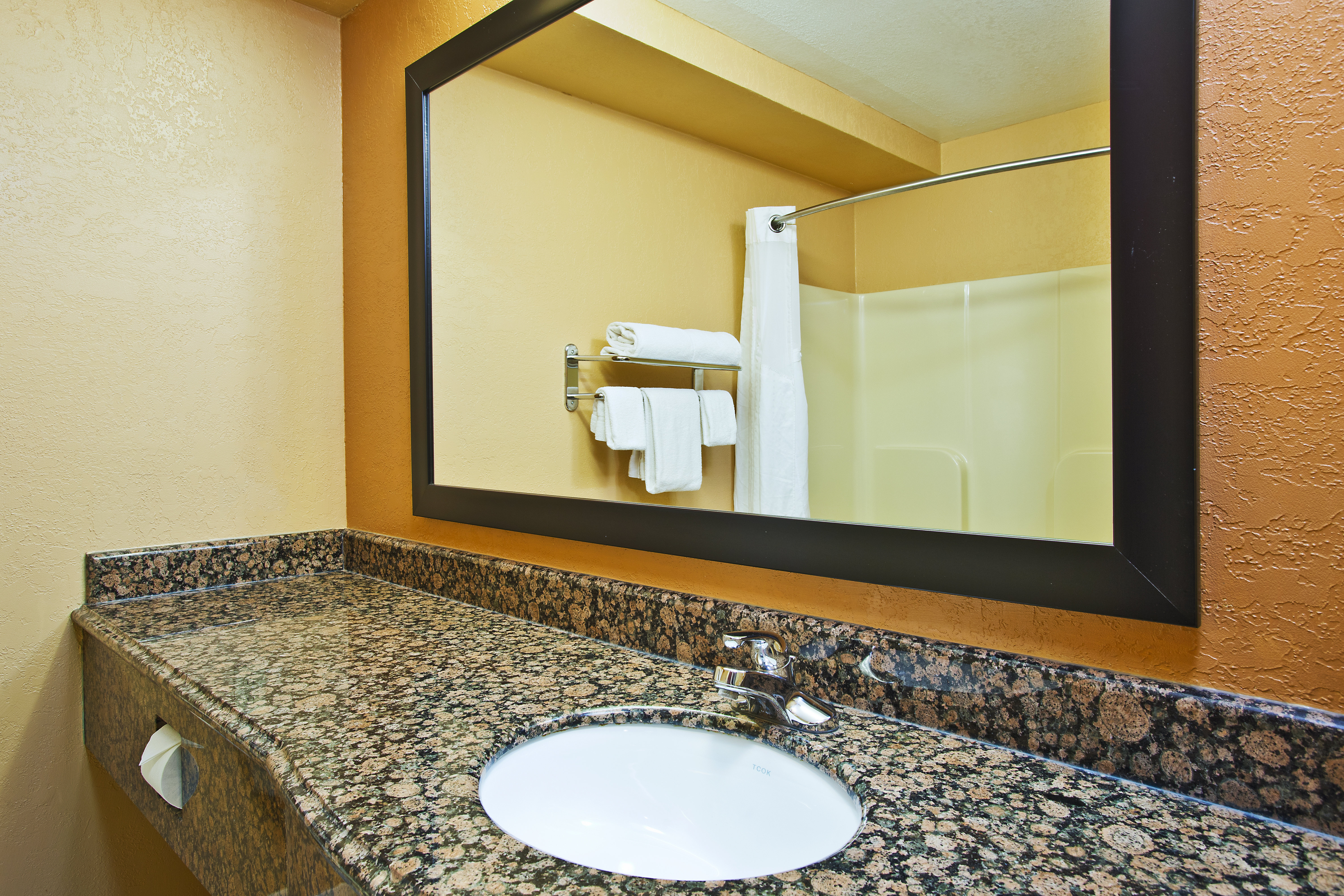 holiday inn express hotel and suites wabash by ihg