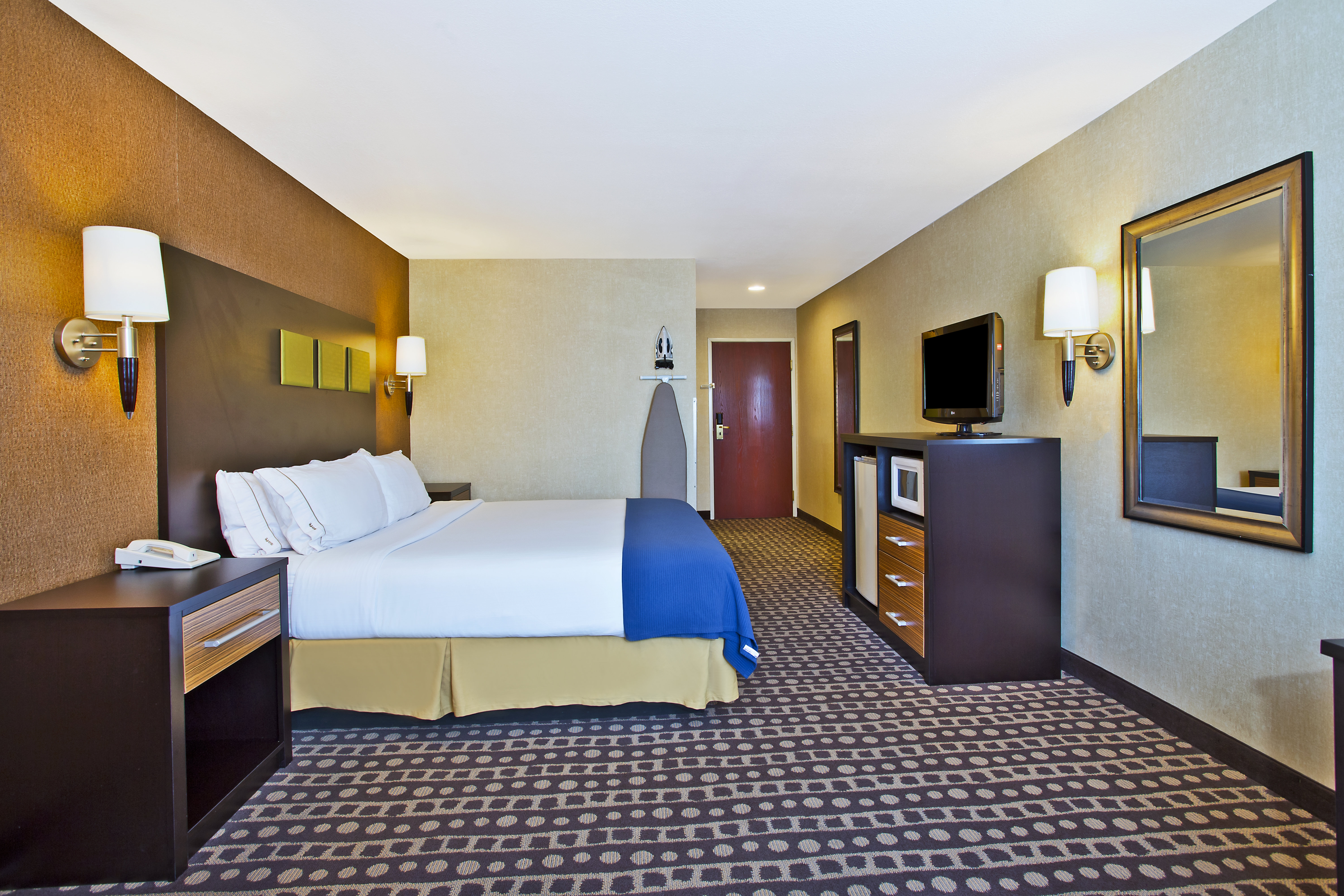 holiday inn express hotel and suites wabash by ihg
