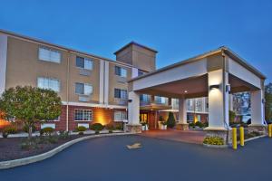 holiday inn express hotel and suites wabash by ihg
