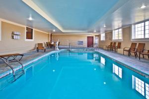 holiday inn express hotel and suites wabash by ihg