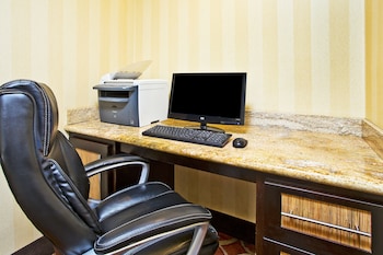 Holiday Inn Express Hotel & Suites Wabash By Ihg,Indiana>>Huntington,3 star