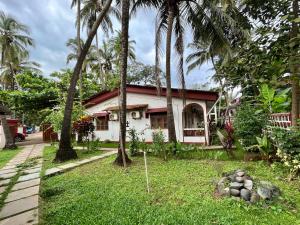 Red Sea Beach Resort,India>>Goa,3 star
