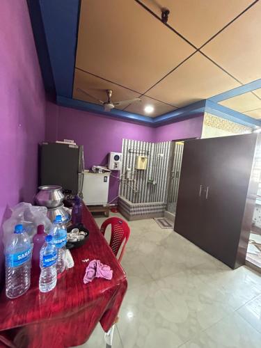 roop amrit guest house