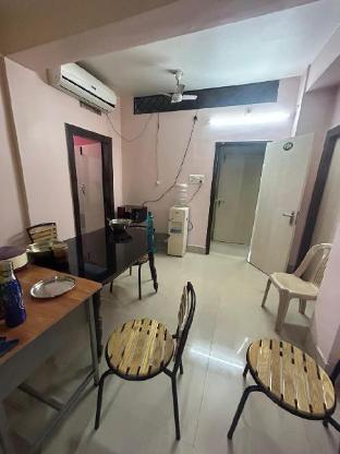 roop amrit guest house