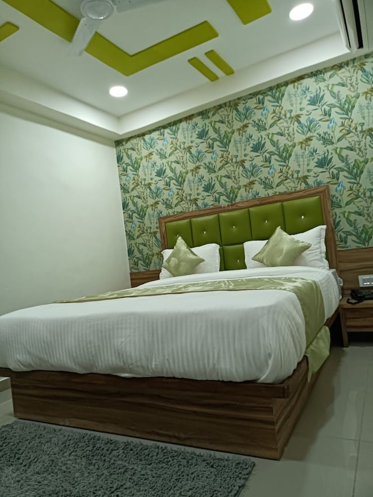 hotel surya inn