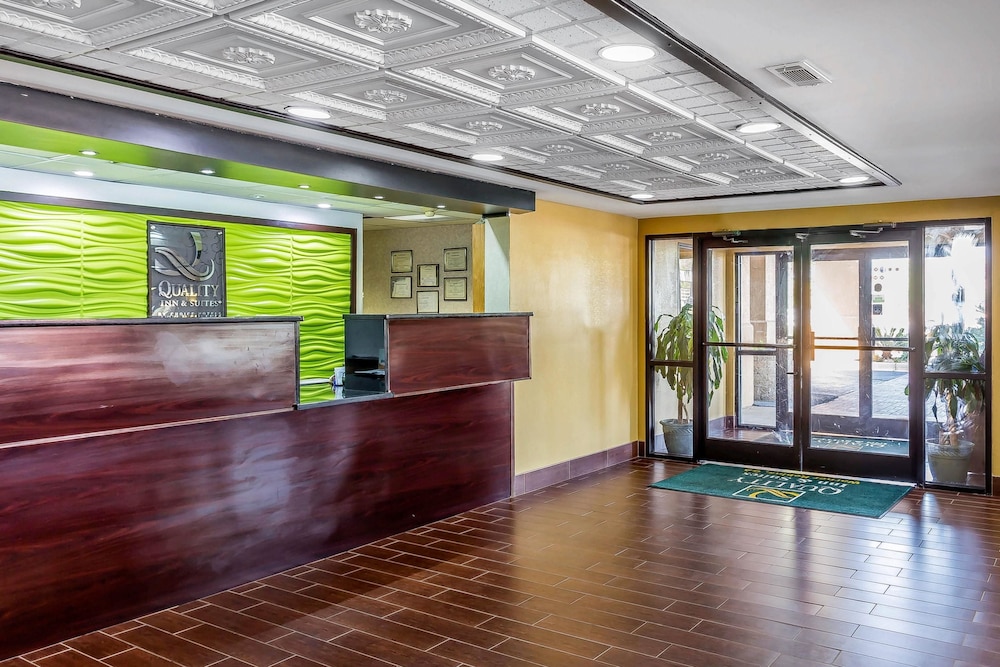 quality inn and suites near robins air force base