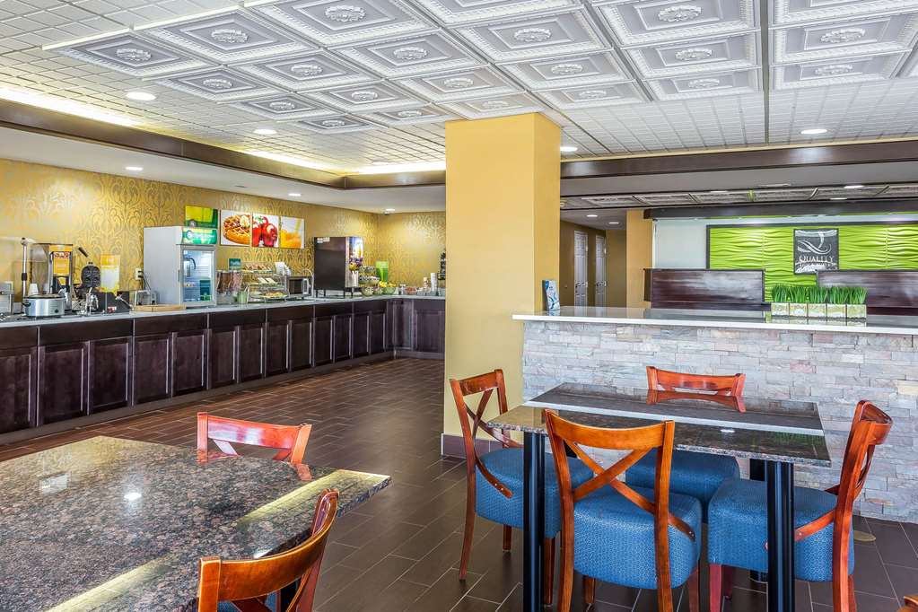 quality inn and suites near robins air force base