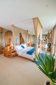the lavana tinggian green hill villa