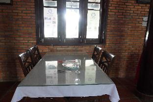 van long lak lake hotel
