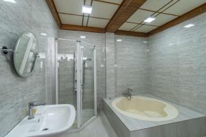 Zostel Shillong,India>>Shillong,3 star