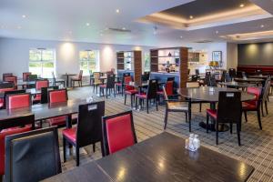 holiday inn express warwick stratford upon avon by ihg