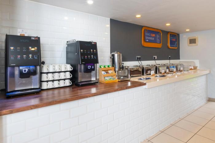 holiday inn express warwick stratford upon avon by ihg