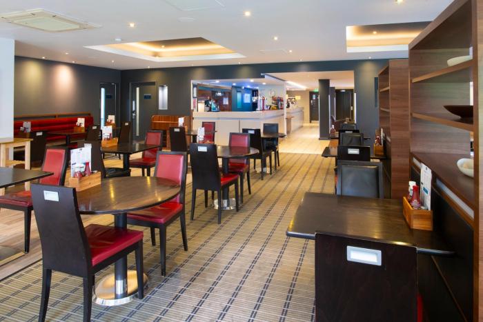 holiday inn express warwick stratford upon avon by ihg