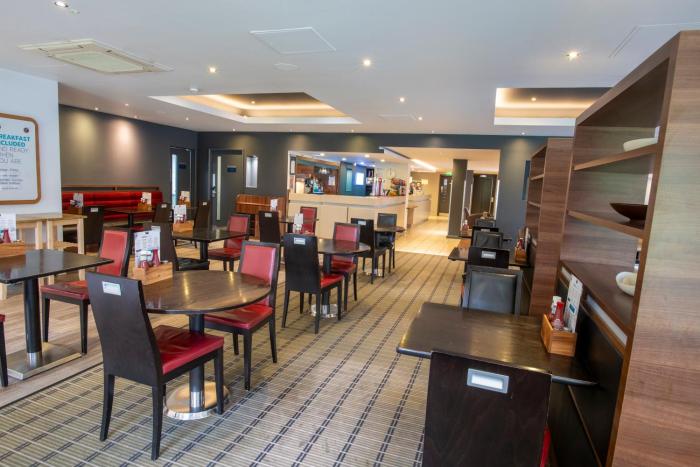 holiday inn express warwick stratford upon avon by ihg