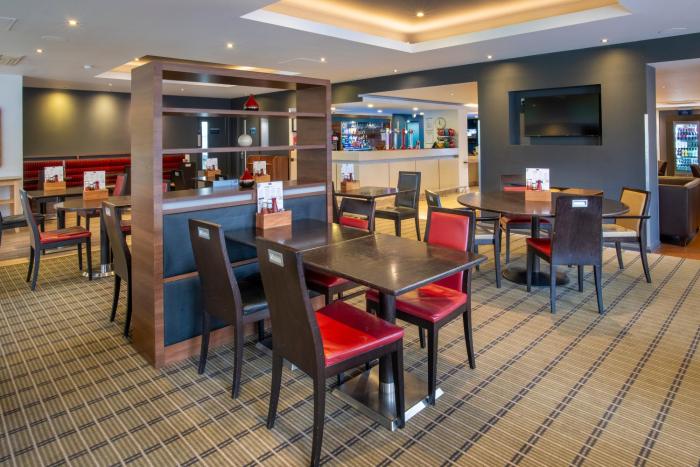holiday inn express warwick stratford upon avon by ihg