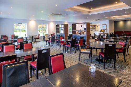 holiday inn express warwick stratford upon avon by ihg