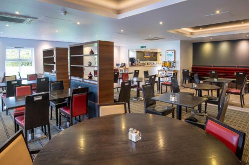 holiday inn express warwick stratford upon avon by ihg