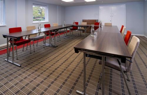 holiday inn express warwick stratford upon avon by ihg