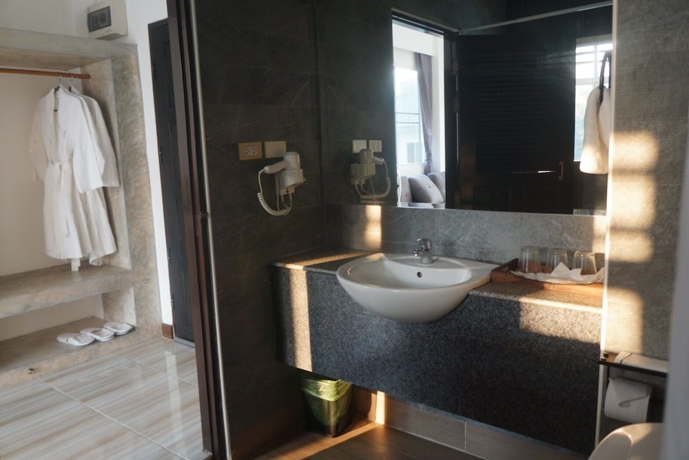 anantaya chiangmai boutique hotel