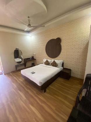 arristo resorts and club