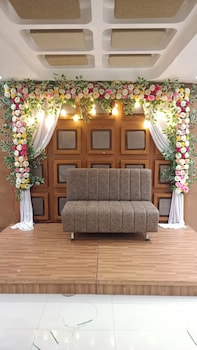 arristo resorts and club