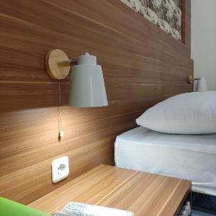as waru hotel