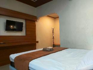 as waru hotel