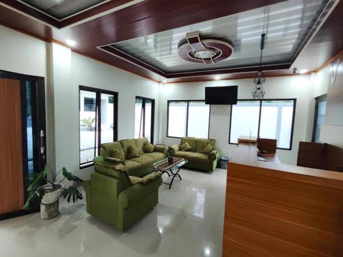 as waru hotel
