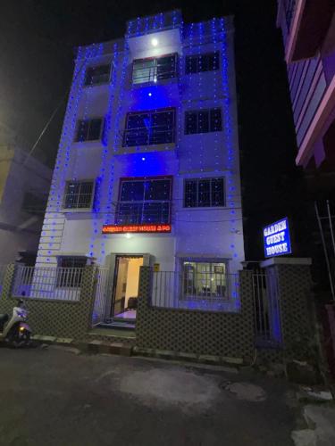 garden guest house and paying guest
