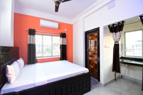 garden guest house and paying guest