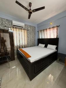 garden guest house and paying guest