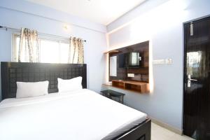garden guest house and paying guest