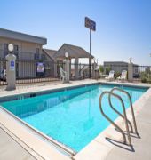 super 8 by wyndham wendover