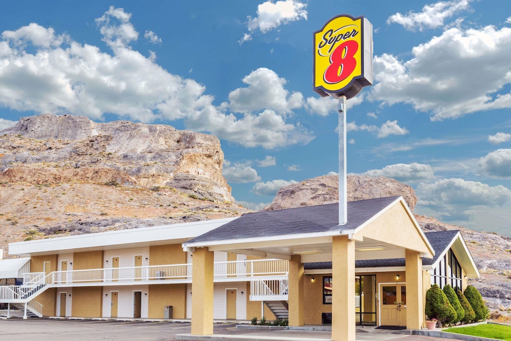 super 8 by wyndham wendover