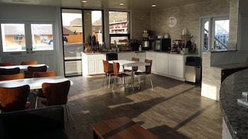 super 8 by wyndham wendover