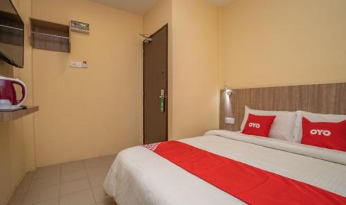 hotel the island
