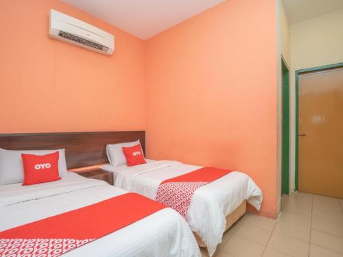 hotel the island