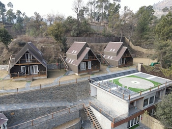 samsara luxury cottages and spa chail