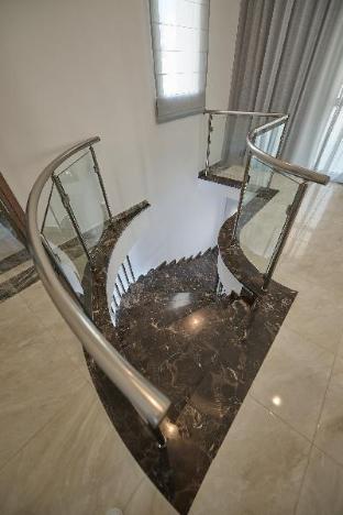 villa c