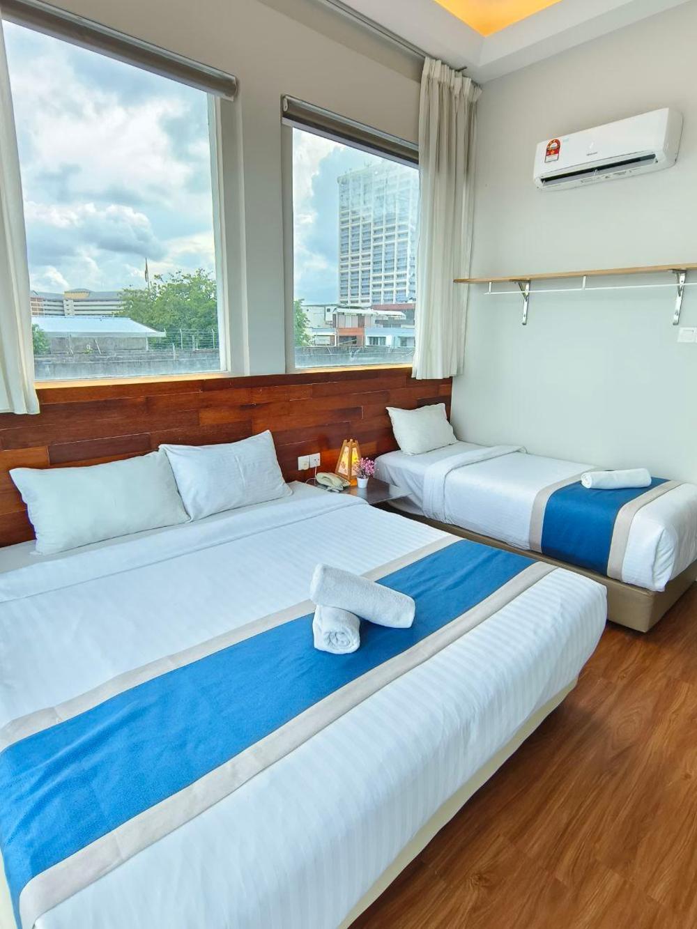 riverbank kuantan by glex