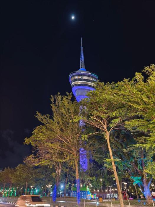 riverbank kuantan by glex